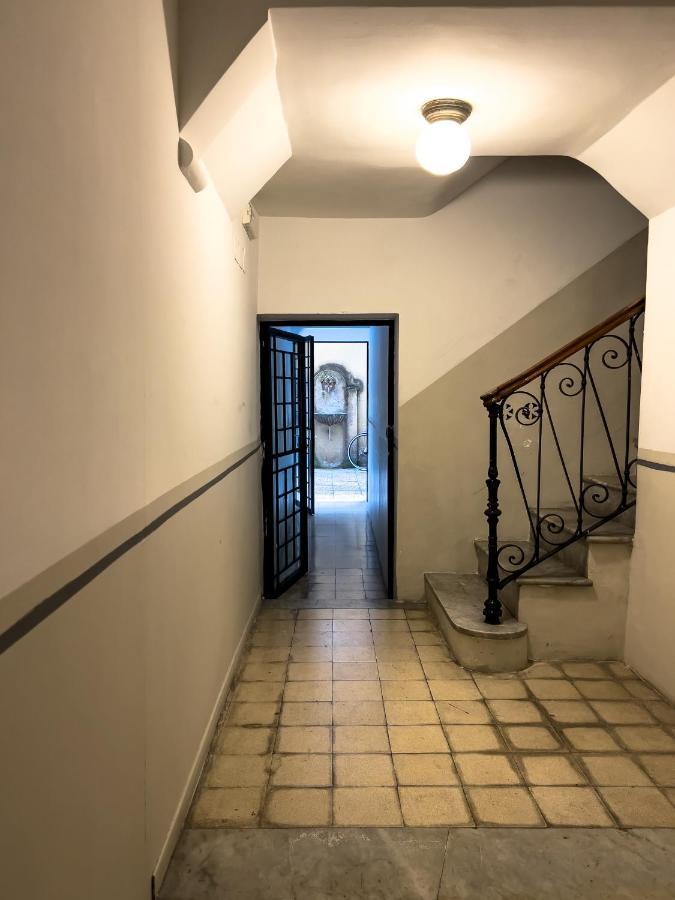 Irex Popolo Square Private Apartment Рим Экстерьер фото